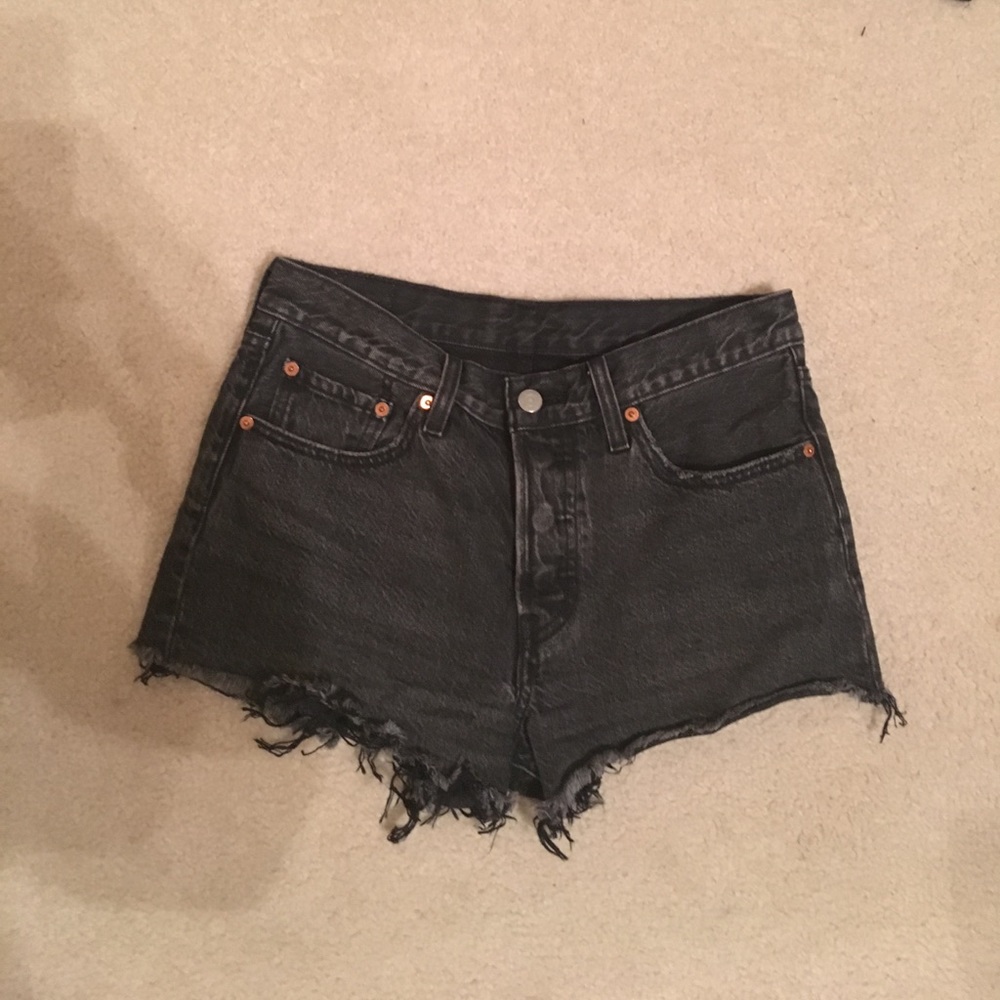 Levi 501 Cutoffs
