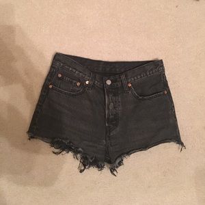 Levi 501 Cutoffs