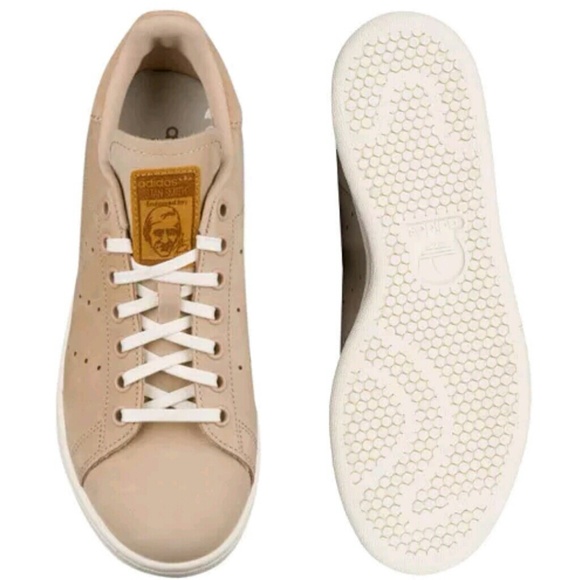 NWT adidas Stan Smith Suede Leather Tan Sneaker - Picture 2 of 8