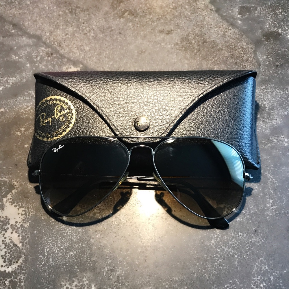 DARK BRWN/BLK AVIATOR STYLE RAY-BAN SUNGLASSES
