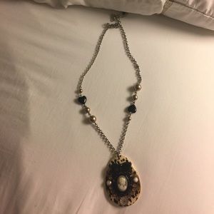 Tarina Tarantino Leopard cameo necklace