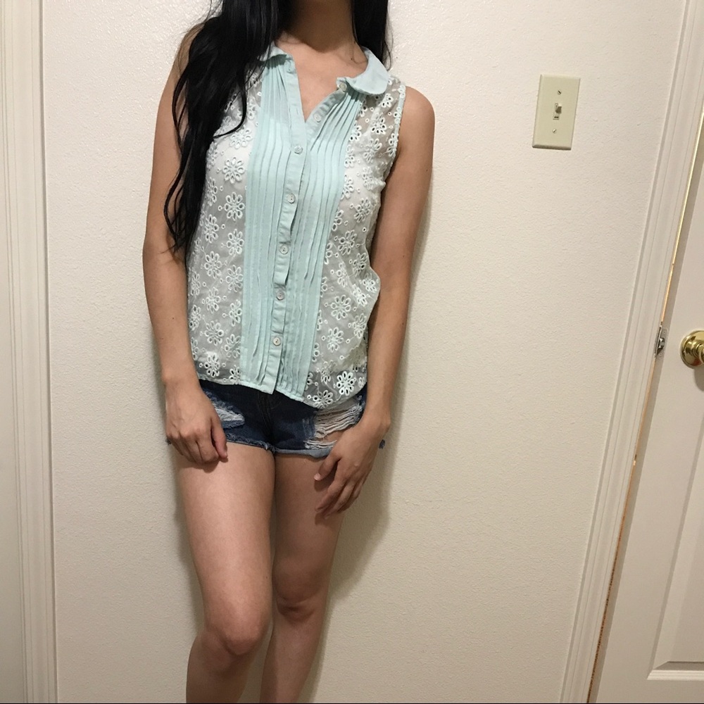 Mint green lace/flower pattern shirt