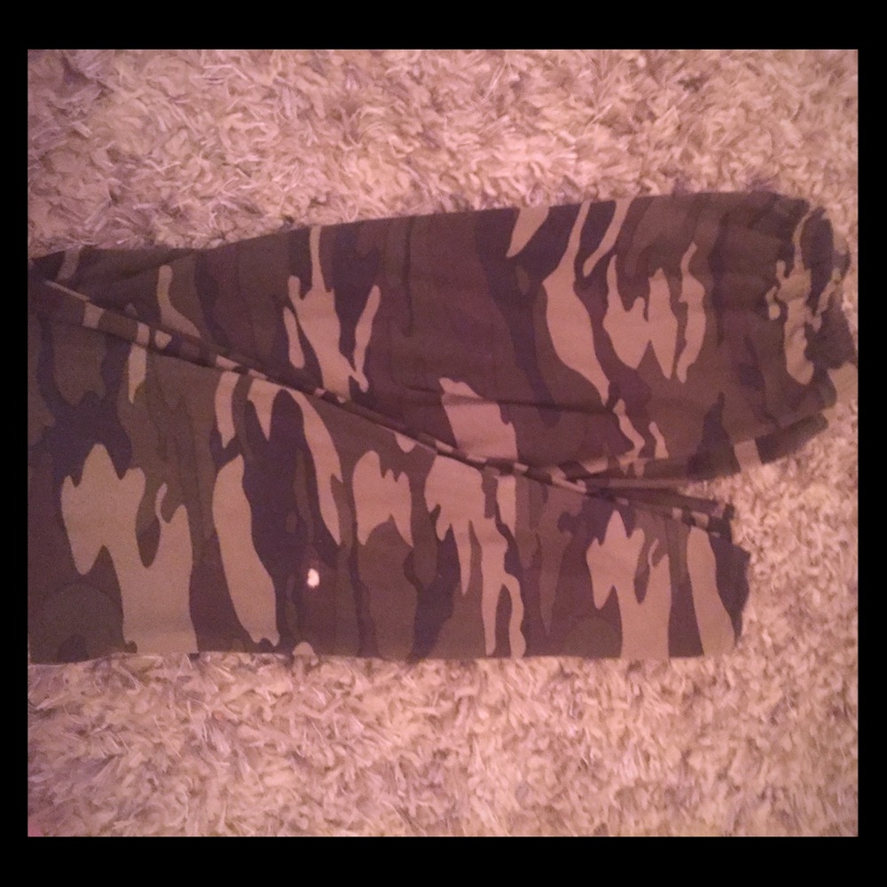 LuLaRoe camo leggings