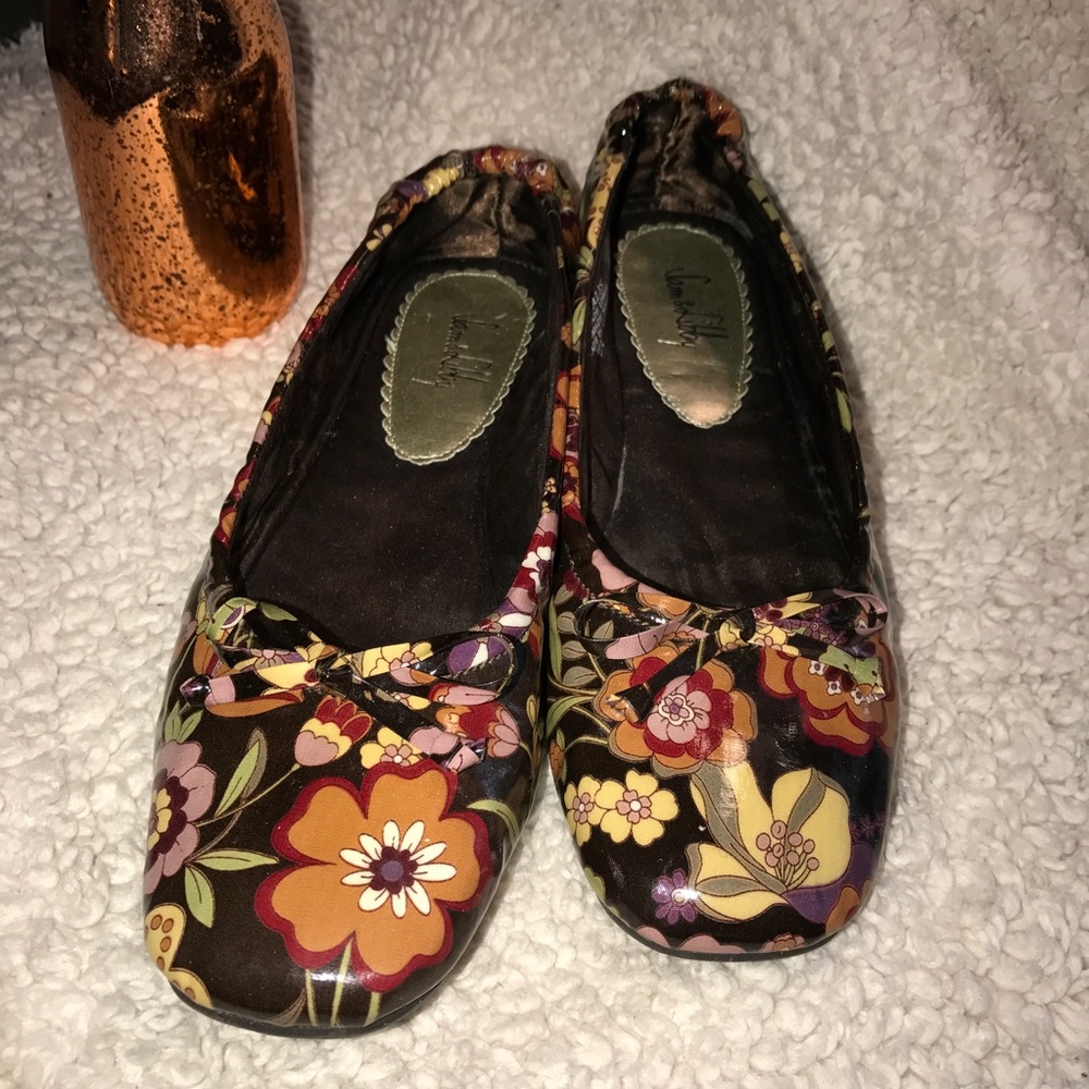 Super cute floral ballet slippers