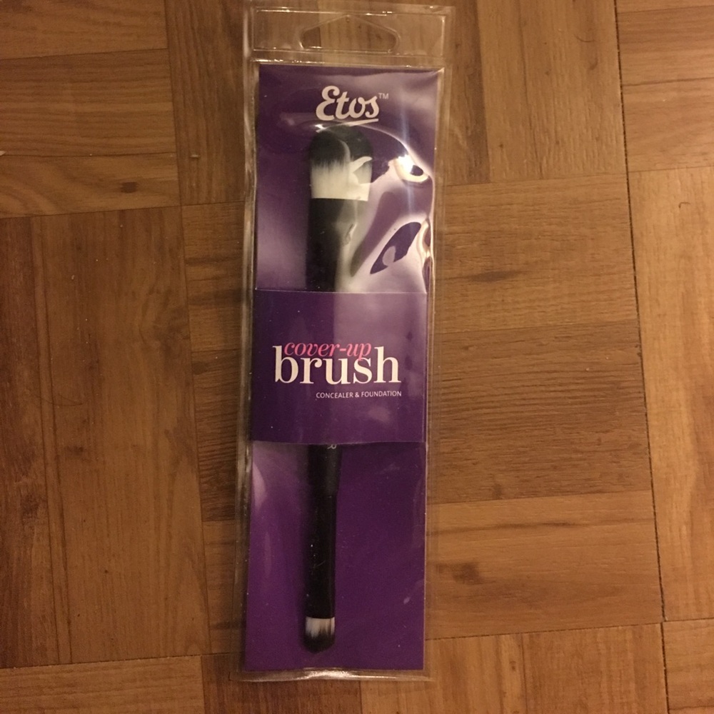 Concealer foundation brush