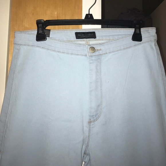 NWT light denim high waisted jeans - Picture 3 of 5