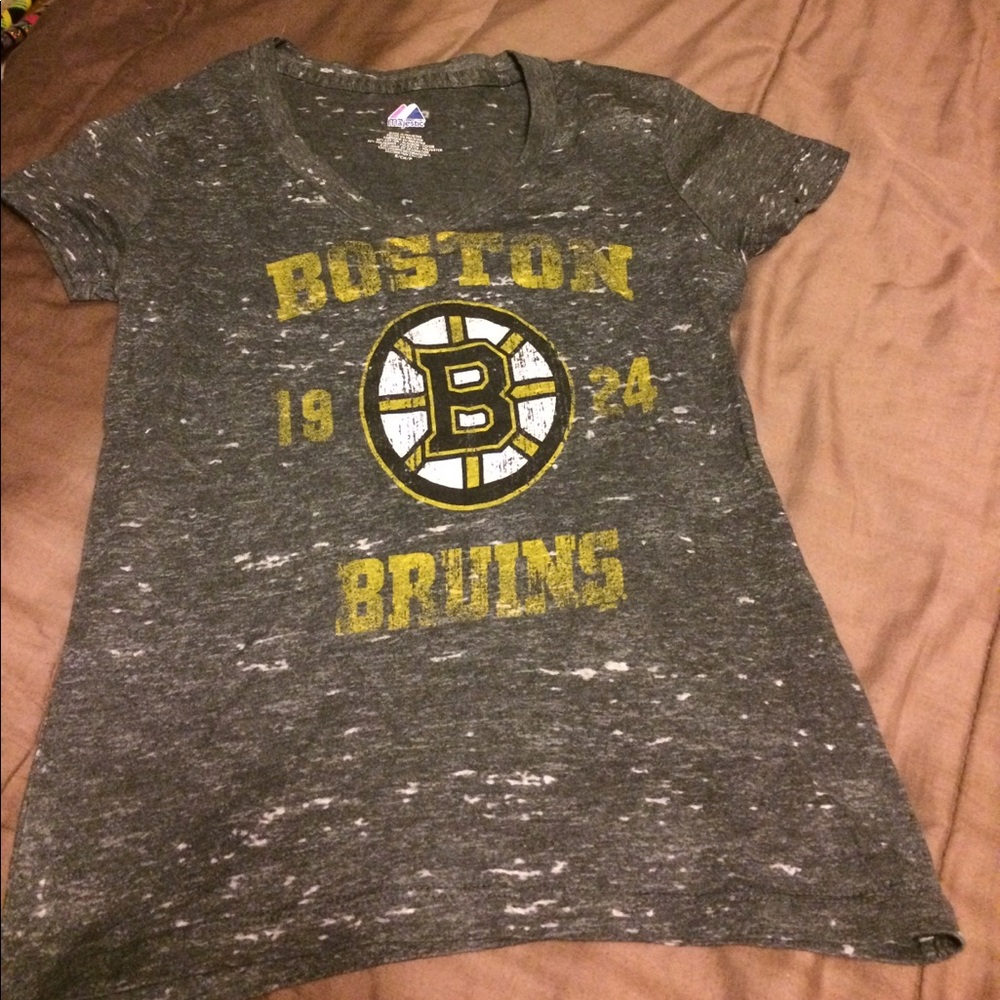 Bruins t shirt
