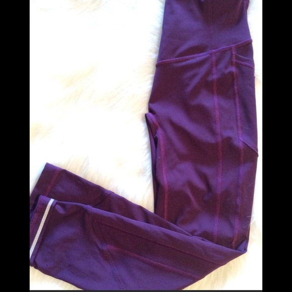 (SOLD) Lululemon ATRP Crop (Darkest Magenta) - Picture 5 of 8