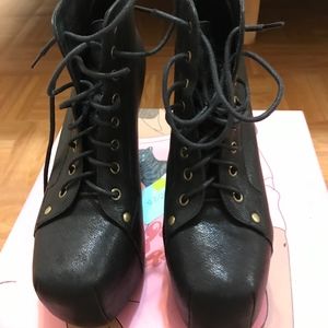 Jeffrey Campbell LITA