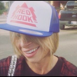 Meet your Posher, Lorraine