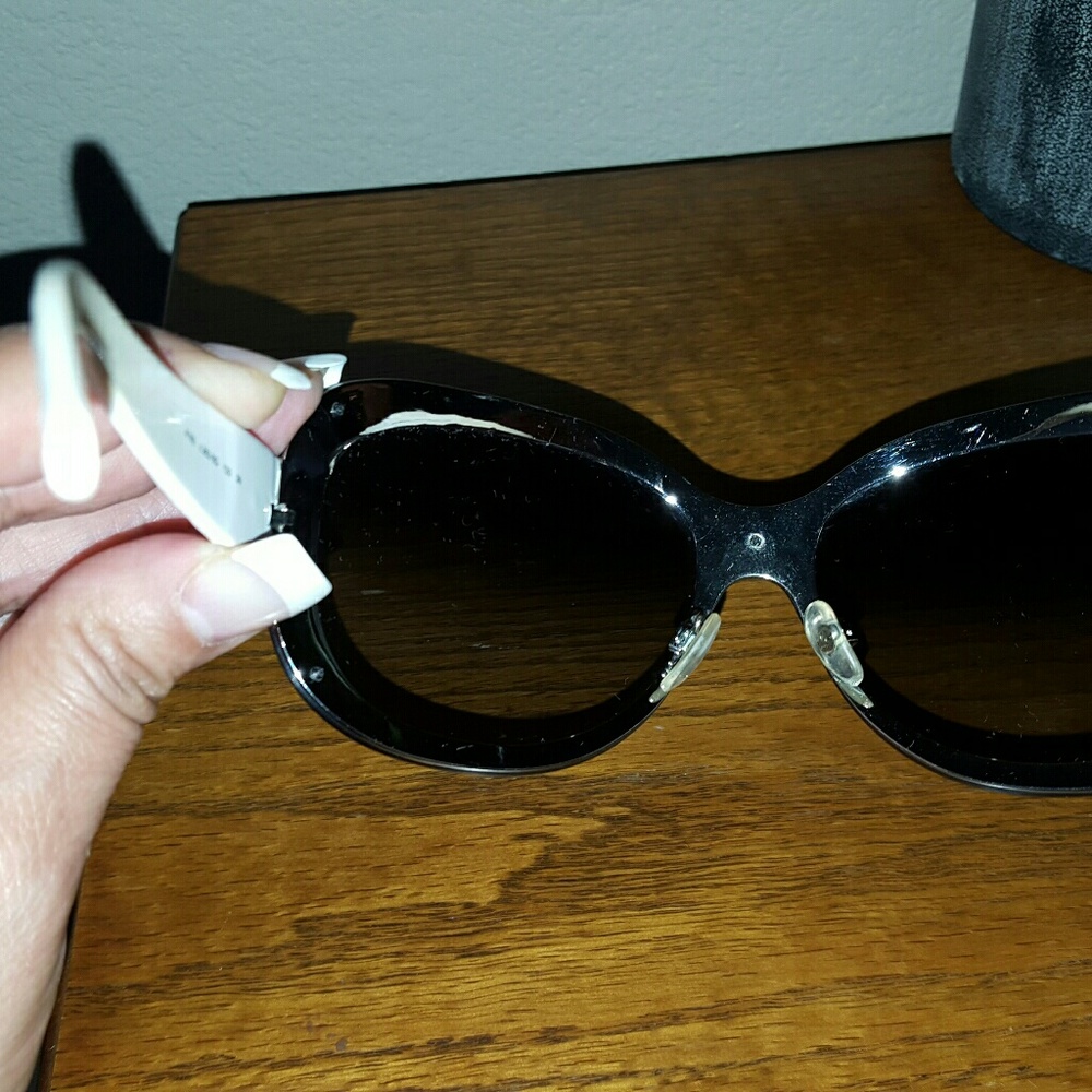 SOLD CHANEL ADDITIONAL SUNGLASSES PICTURES