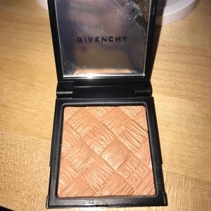 Givenchy Bronzing Powder