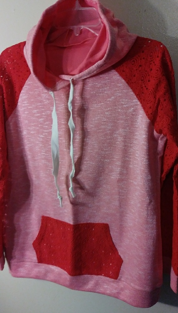 Coral lace accent kangaroo pocket hoodie