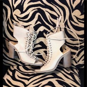 DV Lira Lace up Bootie