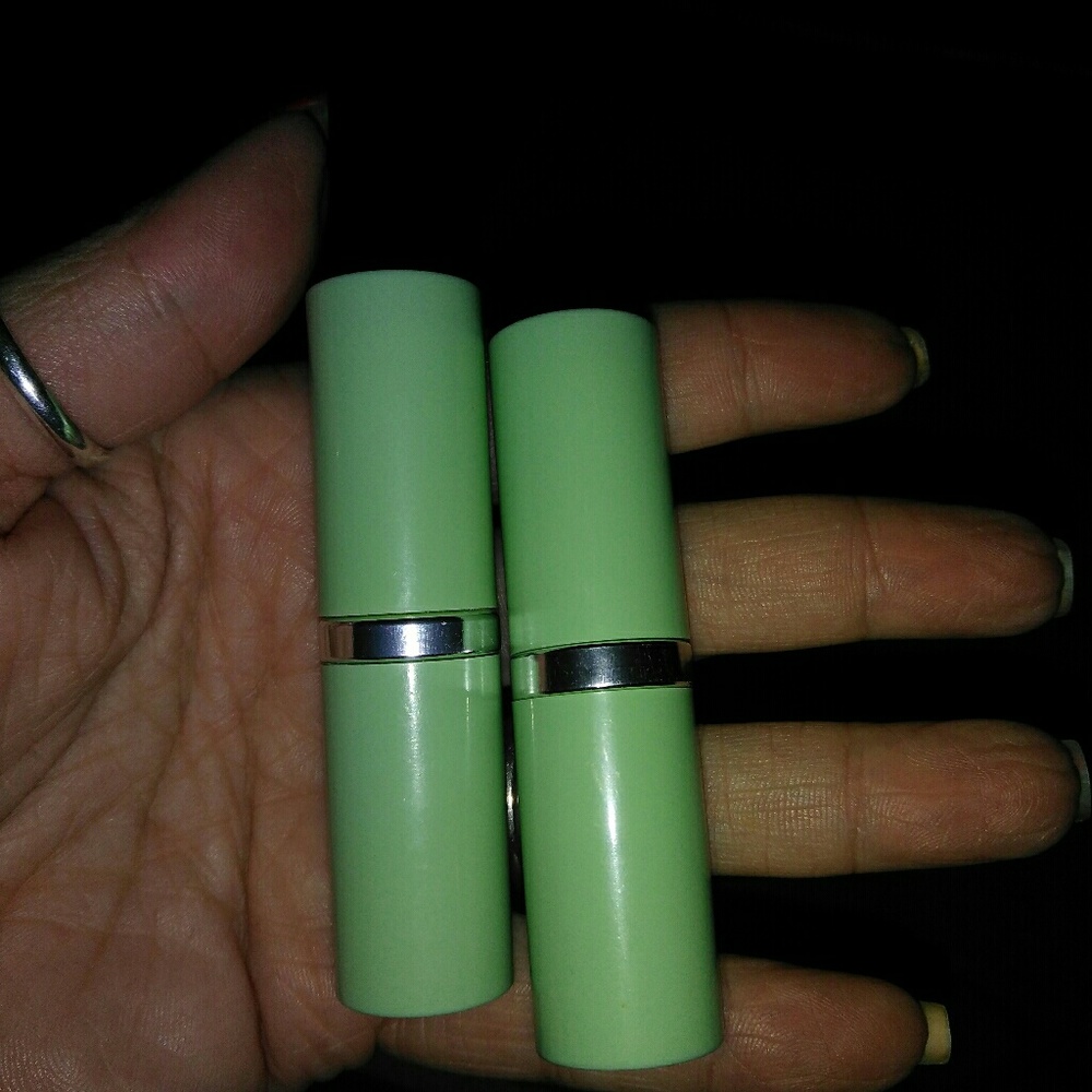 Lot of 2 Clinique "Different Lipstick" Full Size