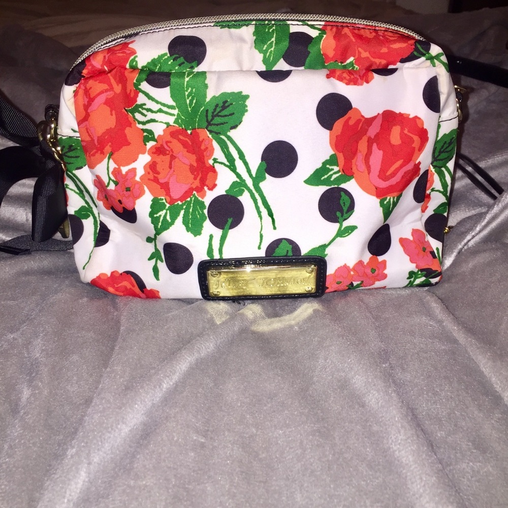 Cross body polka dot