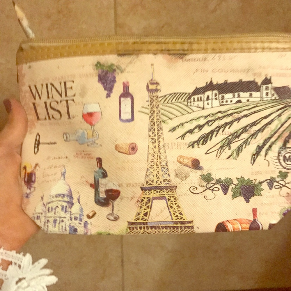 Cosmetic bag
