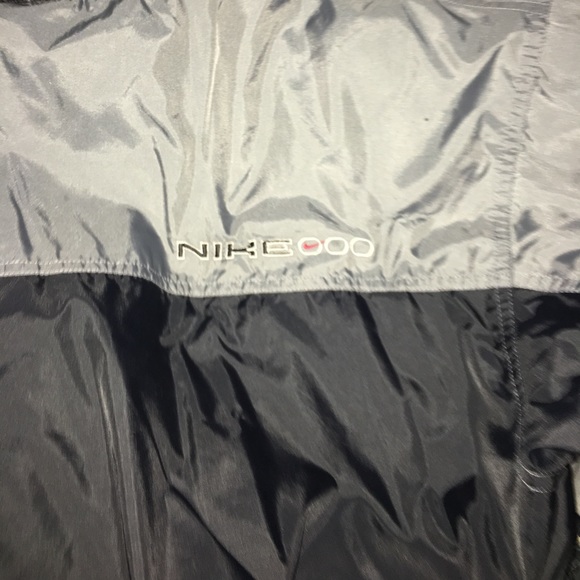 XXL NikeOOO Nylon rain jacket. - Picture 4 of 4