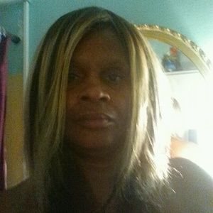 Meet your Posher, Traci