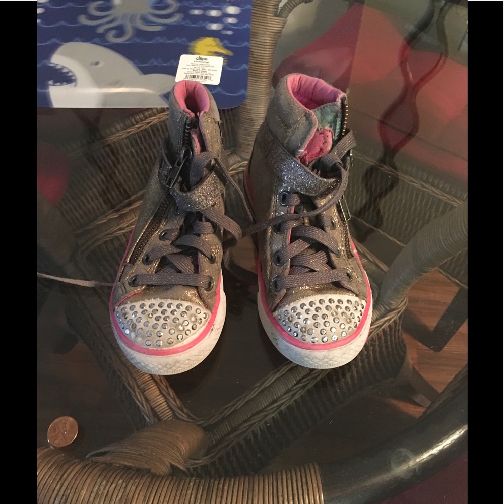 Skechers