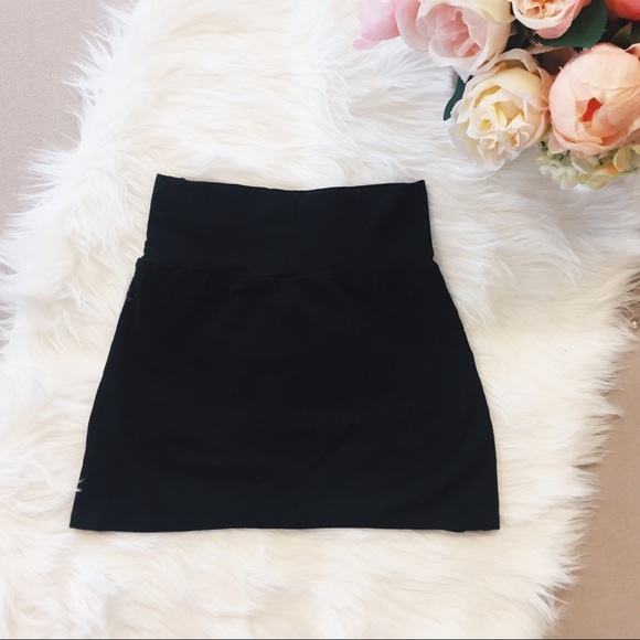 American Apparel Dresses & Skirts - HP 🎉 American Apparel Black Bodycon Mini Skirt