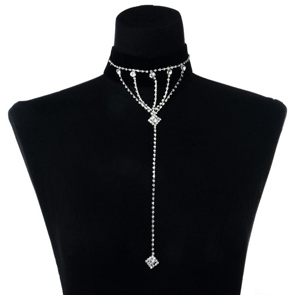Exotic Drop Diamond Choker