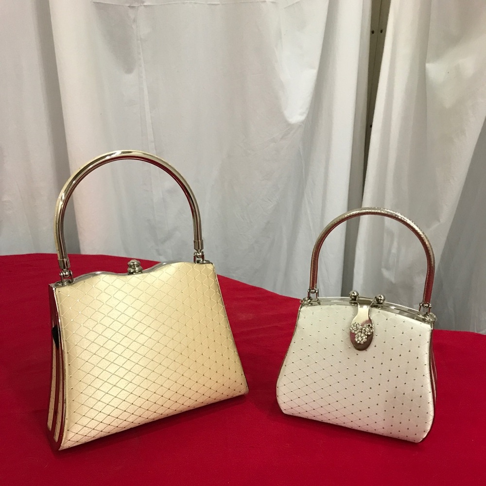 Set of two dress wallets, beige and  white