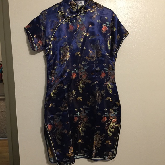 ❌ Authentic Chinese Dress • Royal Blue - Picture 1 of 5