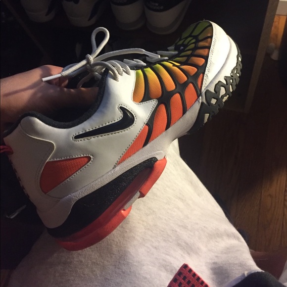 Nike Air Max - Picture 2 of 6