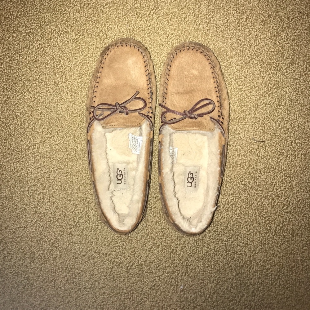 Chestnut Ugg Moccasins, Size 9