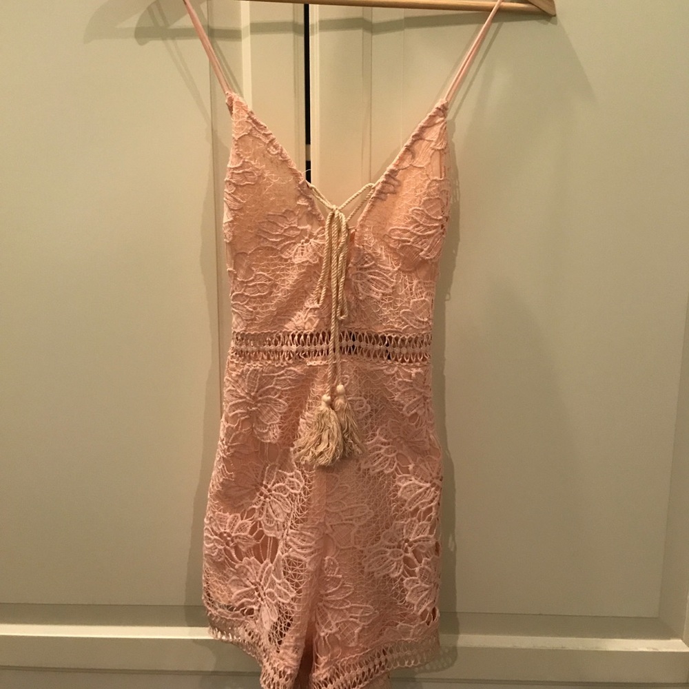 BRAND NEW Nordstrom Misguided pink strappy romper
