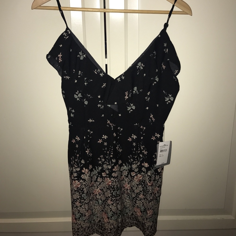 BRAND NEW Nordstrom Misguided floral romper