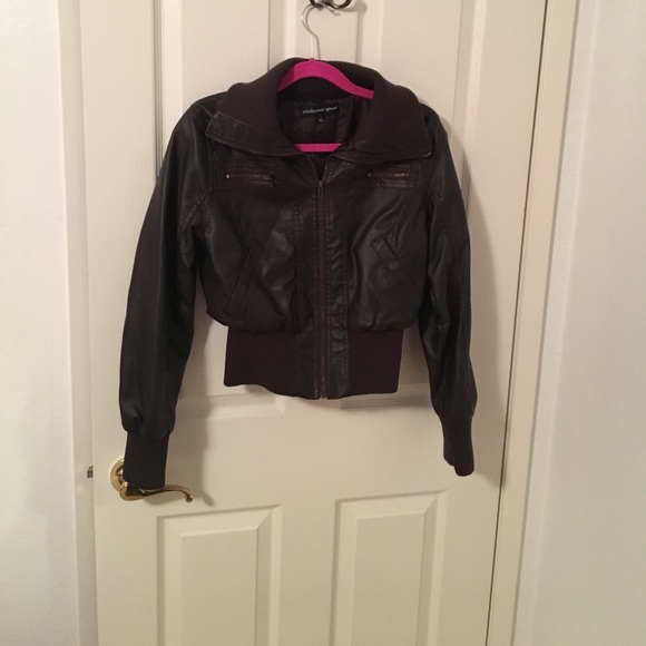 Leather jacket - Picture 1 of 3