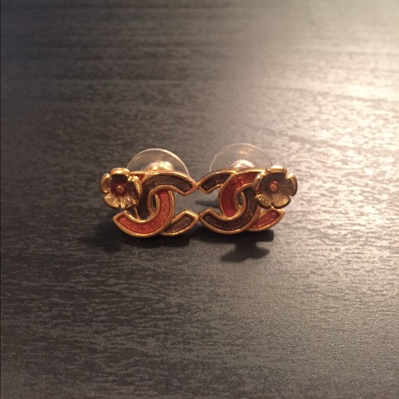Auth Chanel flower pierced earrings - Picture 2 of 3