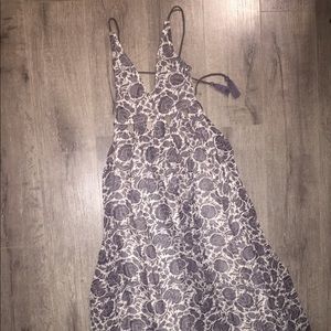 Long maxi dress with cute details!