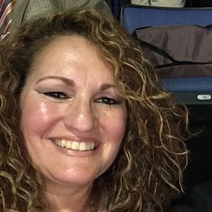 Meet your Posher, Cynthia