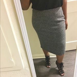 Old Navy Black and Gray Midi Skirt