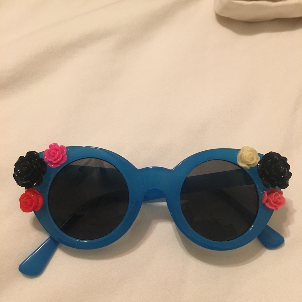 Floral design sunglasses