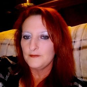 Meet your Posher, Polly