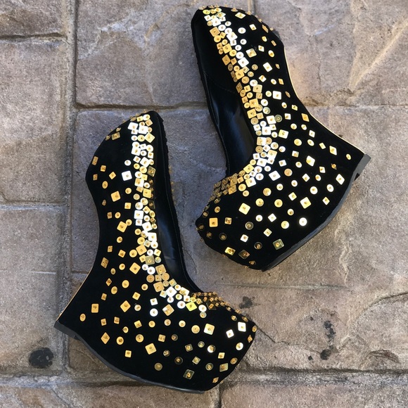 Gold Platform Asymmetrical Wedge - Picture 8 of 8