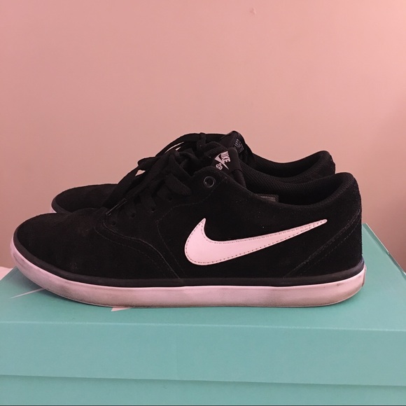 Nike Shoes - Nike men's SB check solarsoft Nike Shoes - Nike men's SB check solarsoft