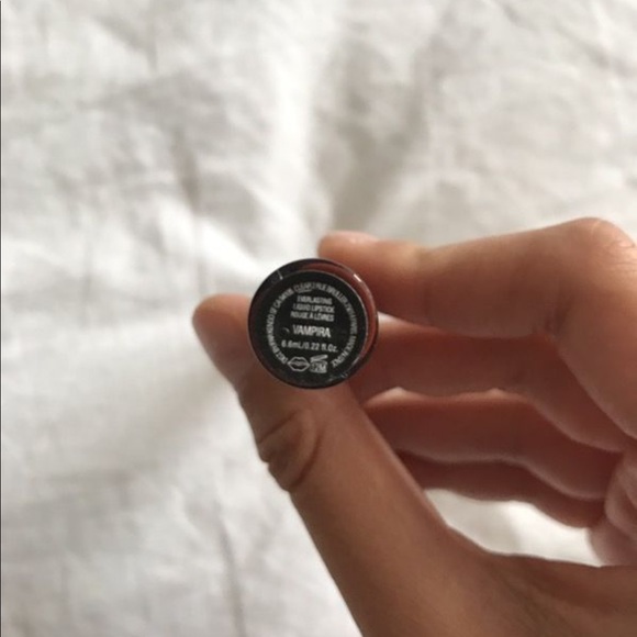 Kat Von D Makeup - Kat Von D liquid lipstick Kat Von D Makeup - Kat Von D liquid lipstick