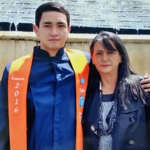 Meet your Posher, Esteban