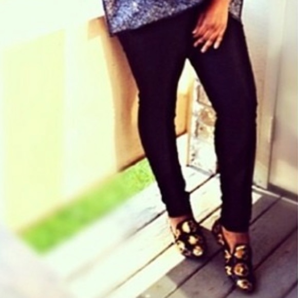 Black Gold Sequins Skull Loafer - Picture 2 of 7