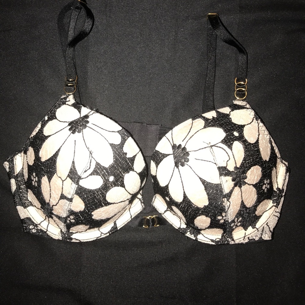 Very Sexy Push-Up Bra