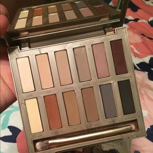 Urban Decay Makeup - Urban Decay Naked Ultimate Basics Palette Urban Decay Makeup - Urban Decay Naked Ultimate Basics Palette