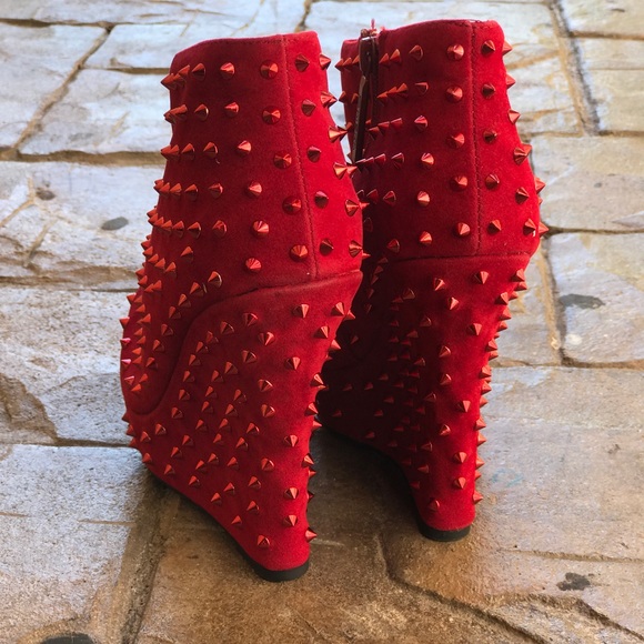 Red Velvet Fierce Spiked Campbell Bootie - Picture 5 of 6
