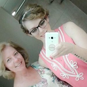 Meet your Posher, Caroline