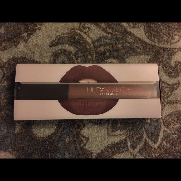 huda beauty Makeup - Huda beauty liquid matte lipstick huda beauty Makeup - Huda beauty liquid matte lipstick