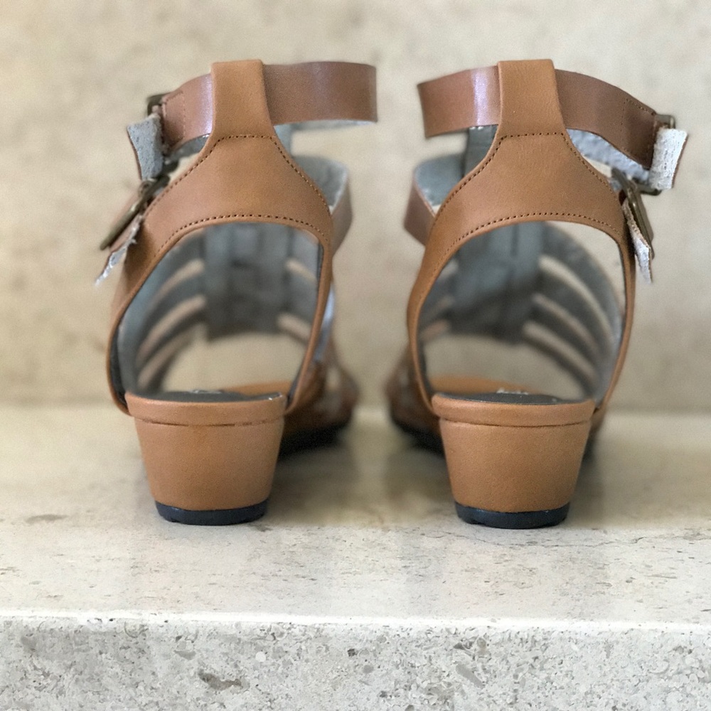 Whiskey Butter Soft Strappy Gladiator Wedge Sandal_6